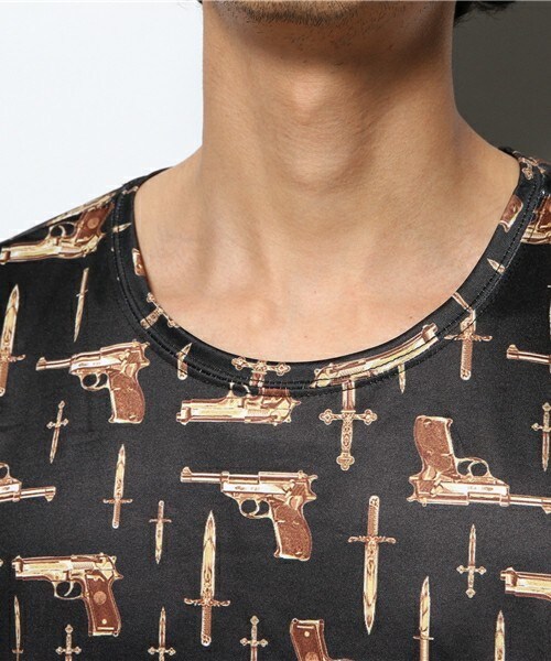 PUBLIC EYES（パブリックアイズ）の「LEC-252 グラフィックプリントTシャツ PUBLIC EYES×LEGENDA（Tシャツ/カットソー・メンズ・ブラック/ネイビー/レッド・SMALL/MEDIUM）」の7枚目の写真