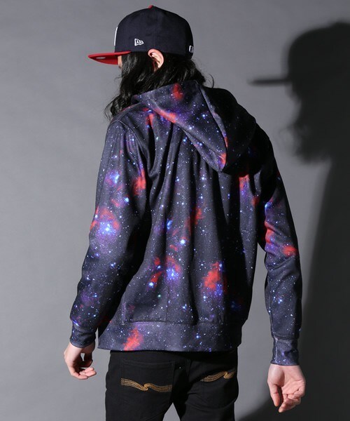 PUBLIC EYES（パブリックアイズ）の「PE-63 グラフィックパーカー PUBLIC EYES（パーカー・メンズ・ブラック・SMALL/MEDIUM）」の4枚目の写真