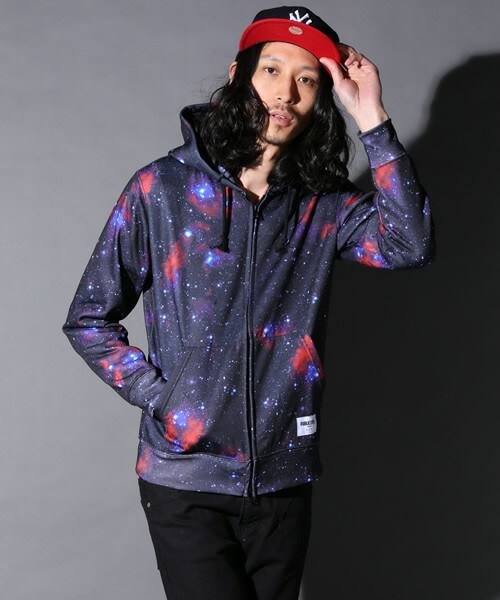 PUBLIC EYES（パブリックアイズ）の「PE-63 グラフィックパーカー PUBLIC EYES（パーカー・メンズ・ブラック・SMALL/MEDIUM）」の5枚目の写真