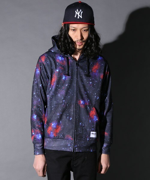 PUBLIC EYES（パブリックアイズ）の「PE-63 グラフィックパーカー PUBLIC EYES（パーカー・メンズ・ブラック・SMALL/MEDIUM）」の6枚目の写真