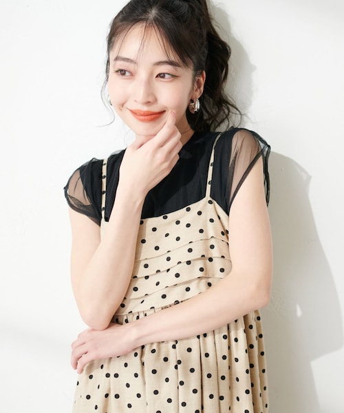 natural couture（ナチュラルクチュール）の「【WEB限定】チュール×ニットレイヤードニット（ニット/セーター・レディース・オフホワイト/ベージュ/ブラック/ライトグレー/ピンク・FREE）」の2枚目の写真