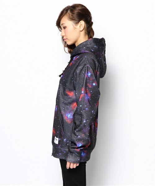 PUBLIC EYES(パブリックアイズ)の「PE-63W グラフィックパーカー(パーカー・レディース・ブラック・X-SMALL/SMALL/MEDIUM)」の3枚目の写真