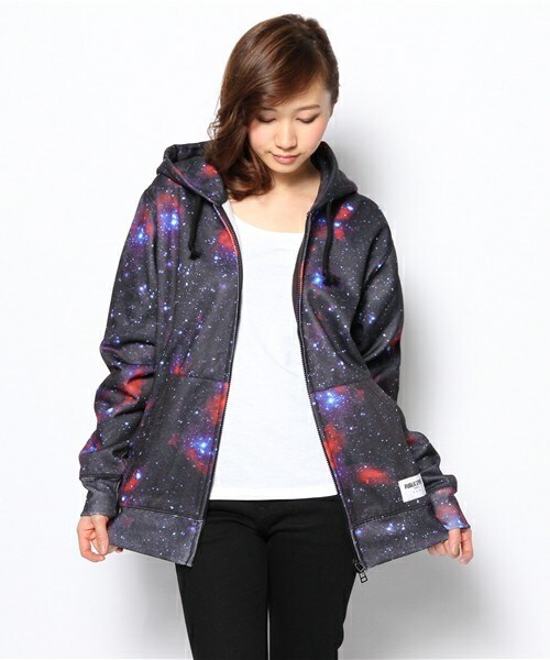 PUBLIC EYES(パブリックアイズ)の「PE-63W グラフィックパーカー(パーカー・レディース・ブラック・X-SMALL/SMALL/MEDIUM)」の5枚目の写真