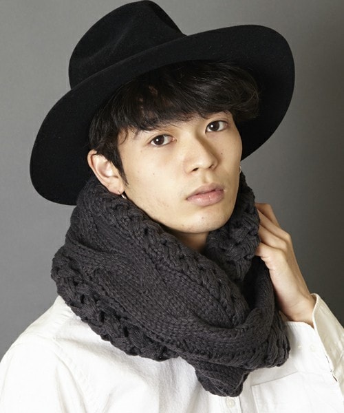 unrelaxing（アンリラクシング）の「TR-01　ケーブル編みニットスヌード（ストール/ショール・メンズ・ブラック/ブラウン/ネイビー/イエロー/レッド/グレー・FREE）」の18枚目の写真