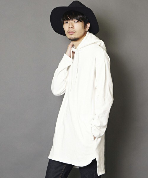 unrelaxing(アンリラクシング)の「UR-96 オーバーサイズプルオーバーパーカー(パーカー・メンズ・ホワイト/ブラック/グレー・SMALL/MEDIUM)」の1枚目の写真