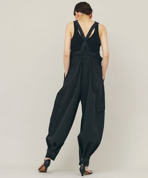 Curensology（カレンソロジー）の「コットンナイロンサロペットパンツ