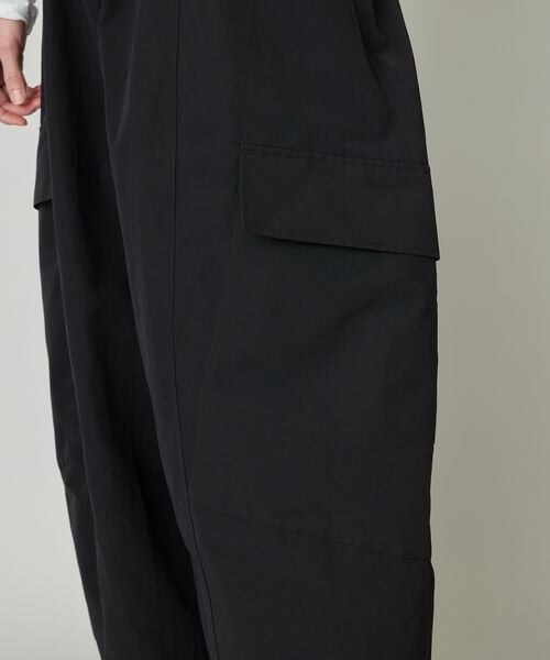 Curensology（カレンソロジー）の「コットンナイロンサロペットパンツ