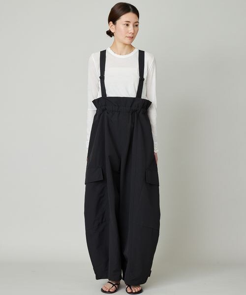 Curensology（カレンソロジー）の「コットンナイロンサロペットパンツ