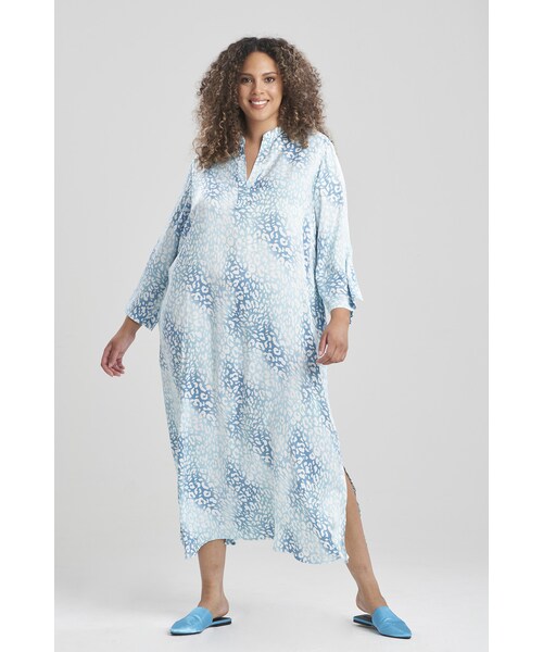 Josie Natori（ジョーシーナトリ）の「Misty Leopard Caftan（その他・レディース・Blue White・XS/S/M/L/XL/1X/2X/3X）」の3枚目の写真