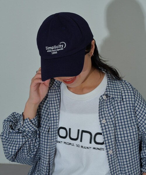 COLONY 2139（コロニートゥーワンスリーナイン）の「【PIKO＆LEI企画】刺繍ロゴキャップ（キャップ・レディース・ホワイト/ホワイトその他1/ネイビー/レッド/ブラック・F）」の4枚目の写真