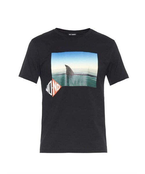 RAF SIMONS（ラフシモンズ）の「Raf Simons Slim-fit shark-print T 