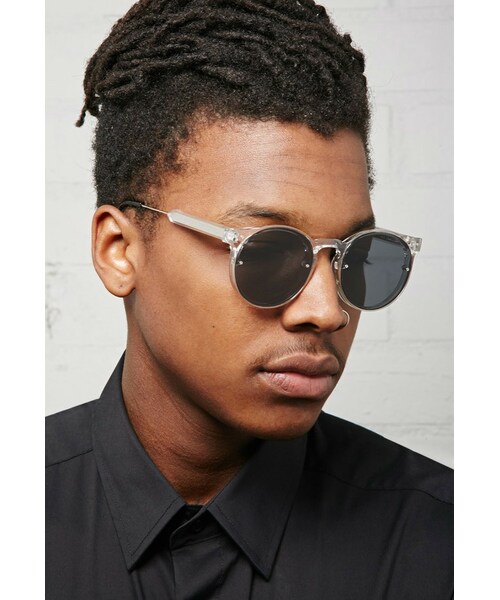 FOREVER 21（フォーエバー トゥエンティーワン）の「FOREVER 21 Spitfire Post Punk Sunglasses（サングラス・レディース・Clear/black・One size）」の5枚目の写真