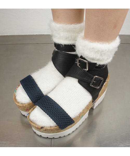 made in HEAVEN(メイドインヘブン)の「Cry.(シューズ・レディース・ホワイト/ホワイトマルチ/ブラックマルチ・22.5cm/23.5cm/24.5cm)」の4枚目の写真