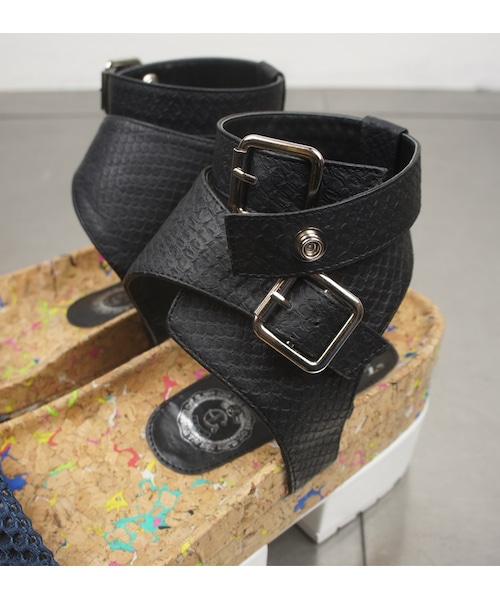 made in HEAVEN(メイドインヘブン)の「Cry.(シューズ・レディース・ホワイト/ホワイトマルチ/ブラックマルチ・22.5cm/23.5cm/24.5cm)」の7枚目の写真