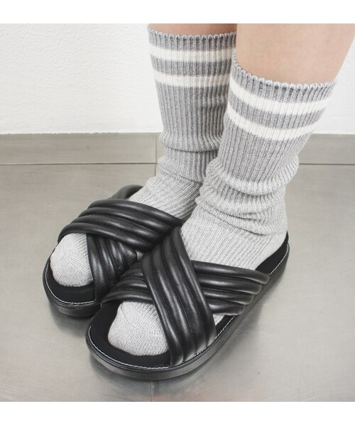 made in HEAVEN（メイドインヘブン）の「Cry.（シューズ・レディース・ホワイト/ブラック/ブルー・22.5cm/23.5cm/24.5cm）」の3枚目の写真