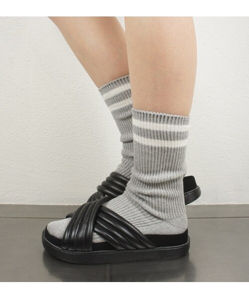 made in HEAVEN（メイドインヘブン）の「Cry.（シューズ・レディース・ホワイト/ブラック/ブルー・22.5cm/23.5cm/24.5cm）」の2枚目の写真