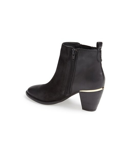 STEVE MADDEN(スティーブマデン)の「Steve Madden 'Wantagh' Leather Ankle Boot (Women)(ブーツ・レディース・Black・6 M/10 M/9 M)」の2枚目の写真