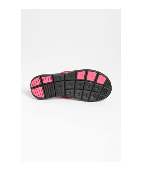 NIKE(ナイキ)の「Nike 'Comfort' Sandal (Women)(サンダル・レディース・Black/White/Pink・11 M/8 M/5 M/6 M/10 M/9 M/7 M)」の4枚目の写真