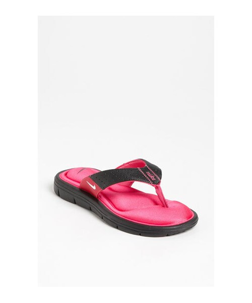 NIKE(ナイキ)の「Nike 'Comfort' Sandal (Women)(サンダル・レディース・Black/White/Pink・11 M/8 M/5 M/6 M/10 M/9 M/7 M)」の3枚目の写真