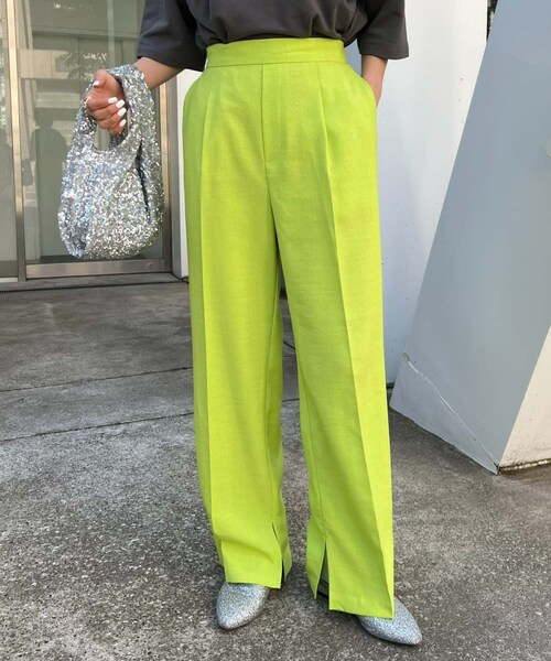 CIAOPANIC TYPY(チャオパニックティピー)の「【スッキリ見え】テックリネンストレートタックワイドパンツ(パンツ・レディース・アイボリー/ライムグリーン/ブラウン/ブラック・S/M)」の4枚目の写真