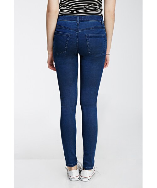 FOREVER 21（フォーエバー トゥエンティーワン）の「FOREVER 21 Tonal Topstitched Skinny Jeans（デニムパンツ・レディース・Dark denim・24/25/26/27/28/29/30/31）」の4枚目の写真