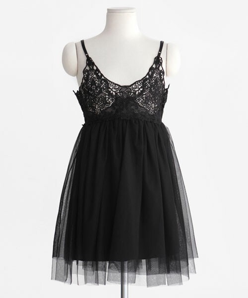 DHOLIC（ディーホリック）の「レース&チュールミニ丈キャミワンピース（ワンピース・レディース・ホワイト/ブラック・FREE）」の2枚目の写真