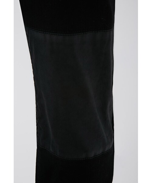 FOREVER 21（フォーエバー トゥエンティーワン）の「FOREVER 21 Clean Wash - Paneled Skinny Jeans（デニムパンツ・メンズ・Black・36/32/31/32/32/30/33/32/34/32/30/32/30/30/29/30/32/32）」の2枚目の写真