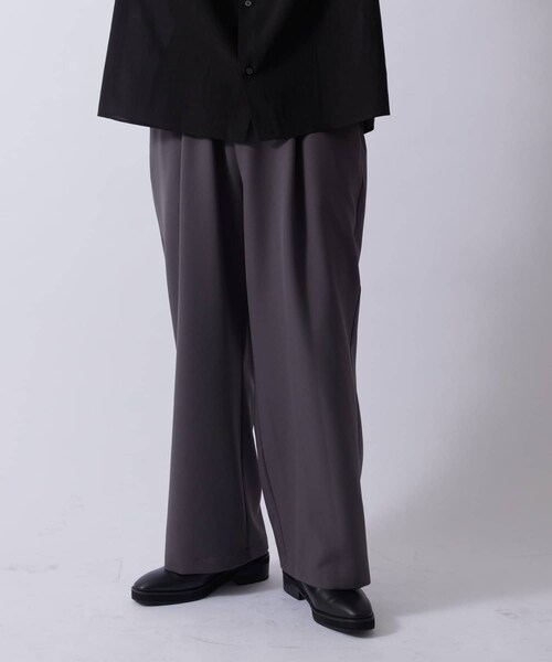 Lui's（ルイス）の「web限定 ワイドスラックス（パンツ・メンズ・ブラック/チャコールグレー/ライトグレー・S/M）」の2枚目の写真