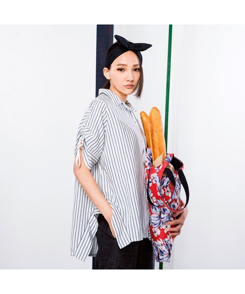 etreの「花朵牛仔雙面購物袋（その他・レディース・紅紅・Free）」の2枚目の写真