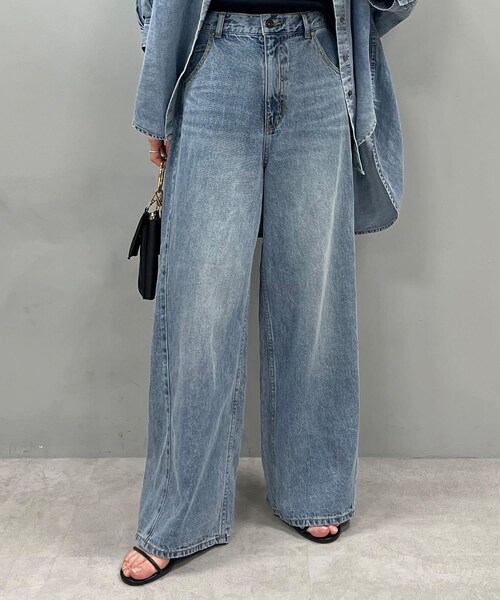 PUAL CE CIN（ピュアルセシン）の「ワイドバギーコットンリネンデニム（デニムパンツ・レディース・サックスブルー/インディゴブルー・1/2）」の2枚目の写真