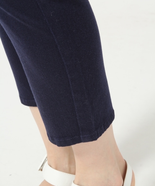 LEPSIM（レプシィム）の「【伸縮性抜群で穿きやすい！】ストレッチムジスリムクロプドパンツ（パンツ・レディース・オフ05/ブラック09/ベージュ52/イエロー65/グリーン75/ネイビー88・Ｓ/Ｍ/Ｌ）」の13枚目の写真