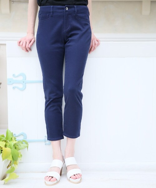 LEPSIM（レプシィム）の「【伸縮性抜群で穿きやすい！】ストレッチムジスリムクロプドパンツ（パンツ・レディース・オフ05/ブラック09/ベージュ52/イエロー65/グリーン75/ネイビー88・Ｓ/Ｍ/Ｌ）」の5枚目の写真