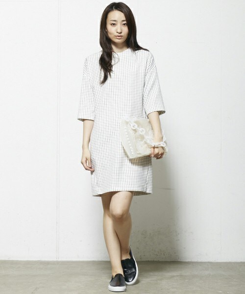 mame(マメ)の「mame ビッグチェーンバッグ(クラッチバッグ・レディース・ホワイト/ブラック・FREE)」の9枚目の写真