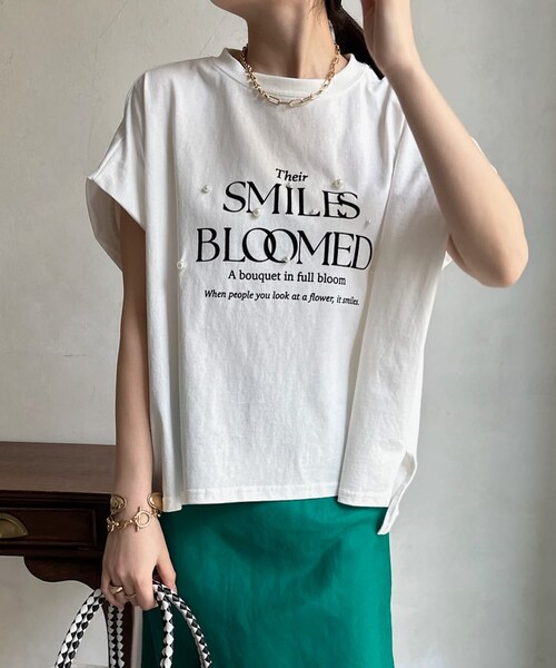 DouDou(ドゥドゥ)の「フロッキープリントロゴパールTEE(Tシャツ/カットソー・レディース・オフホワイト/グレージュ/ピンク/チャコールグレー・F)」の1枚目の写真