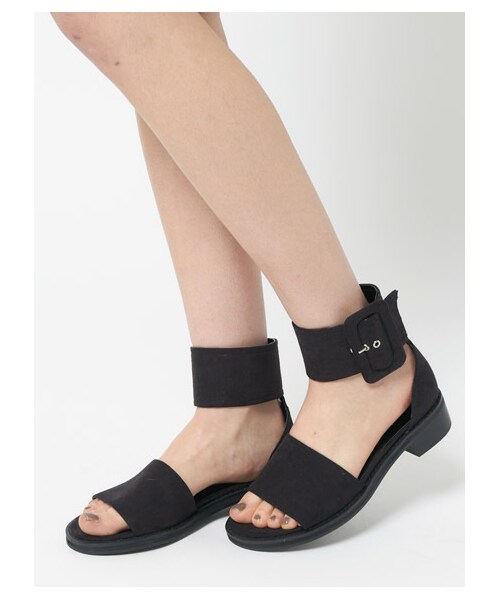 DRWCYS（ドロシーズ）の「スエードアンクルサンダル（シューズ・レディース・ブラック/キャメル/カーキ/インディゴ）」の9枚目の写真