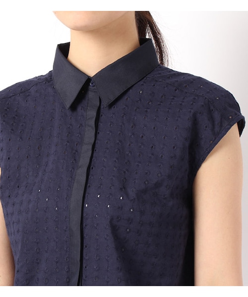 laboratory work(ラボラトリーワーク)の「アイレット刺繍フレンチスリーブブラウス(トップス・レディース・オフホワイト/サックス/ネイビー・M)」の6枚目の写真