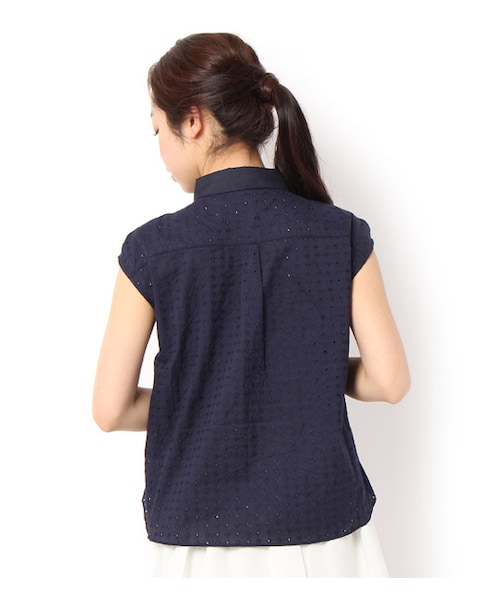 laboratory work(ラボラトリーワーク)の「アイレット刺繍フレンチスリーブブラウス(トップス・レディース・オフホワイト/サックス/ネイビー・M)」の4枚目の写真