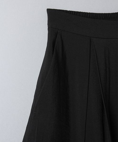 JEANASIS（ジーナシス）の「スーパーワイドタックパンツ（パンツ・レディース・ホワイト(08)/ブラック(09)・FREE）」の6枚目の写真