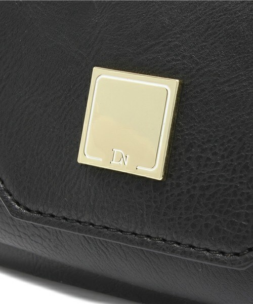 Soareak（ソアリーク）の「【DANIELLE NICOLE】WALLET CROSBODY（ショルダーバッグ・レディース・ホワイト/ブラック/ライトピンク・FREE）」の6枚目の写真