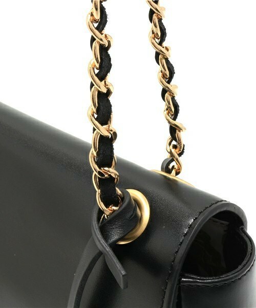 Rough Roses（ラフローゼス）の「【Rough Roses】ﾁｪｰﾝｼｮﾙﾀﾞｰﾊﾞｯｸ（ショルダーバッグ・レディース・ブラック/レッド・FREE）」の5枚目の写真