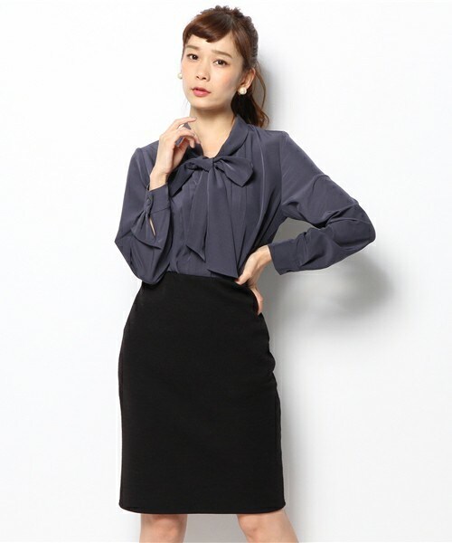 Soareak（ソアリーク）の「ｸﾚｰﾌﾟｻﾃﾝﾎﾞｳﾀｲBL（シャツ/ブラウス・レディース・ホワイト/ネイビー/ライトピンク・MEDIUM）」の2枚目の写真