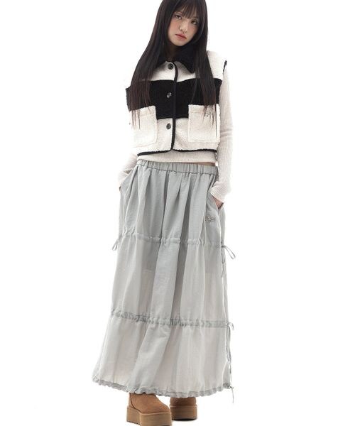 ALAND（エーランド）の「PLASMASPHERE／GISELLE スカート（スカート・ライトグレー(12)/ブラック(19)・F）」の3枚目の写真