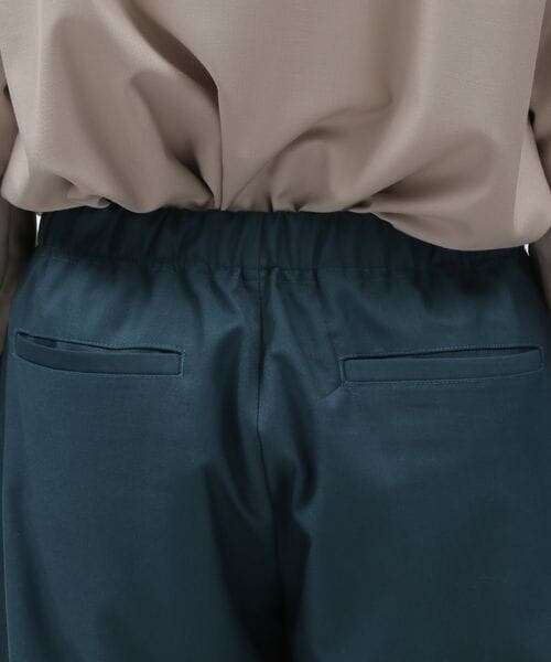 LAKOLE(ラコレ)の「TRワイドイージーパンツ(パンツ・チャコール18/ブラック19/グリーン70・S/M/L)」の17枚目の写真