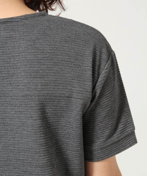 LEPSIM（レプシィム）の「タッククロプドタケプルオーバーＳＳ（トップス・レディース・オフ05/ブラック09/グレー（カタゾメ）15/ダークネイビー89・FREE SIZE）」の15枚目の写真