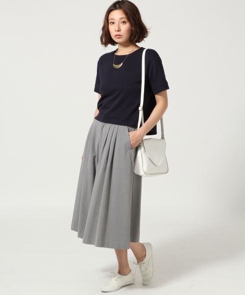 LEPSIM（レプシィム）の「タッククロプドタケプルオーバーＳＳ（トップス・レディース・オフ05/ブラック09/グレー（カタゾメ）15/ダークネイビー89・FREE SIZE）」の8枚目の写真