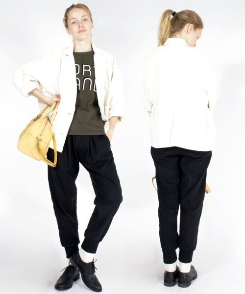 RNA-N（アールエヌエーエヌ）の「フロスターツイルタックリブパンツ（パンツ・レディース・ブラック/ブルー/カーキ・S/M）」の4枚目の写真