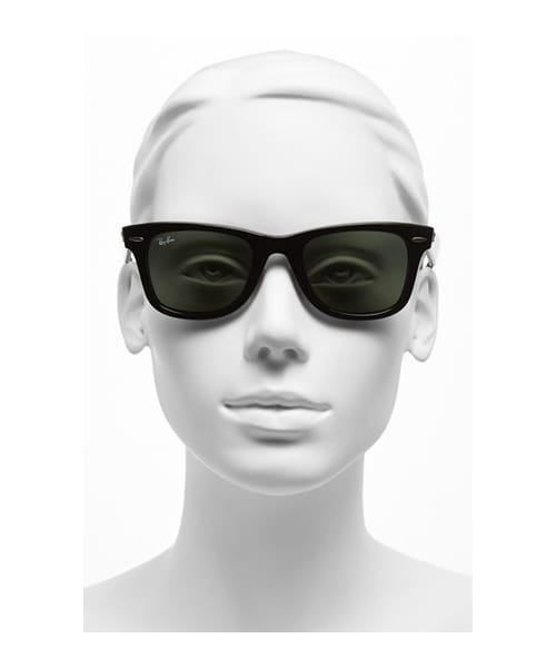 Ray-Ban(レイバン)の「Ray-Ban 'Classic Wayfarer' 50mm Sunglasses(サングラス・レディース・Tortoise/Black)」の2枚目の写真