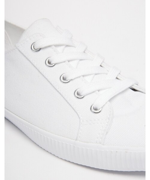 asos（エイソス）の「ASOS DAGNALL Canvas Lace Up Trainers（スニーカー・レディース・white・US 7/US 10/US 11/US 6/US 8/US 9）」の3枚目の写真
