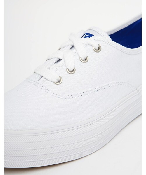 Keds(ケッズ)の「Keds Champion Triple White Core Plimsoll Trainers(スニーカー・レディース・white・US 10/US 5/US 6/US 7/US 8/US 9)」の2枚目の写真