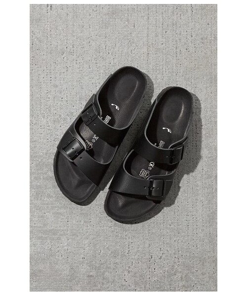 BIRKENSTOCK（ビルケンシュトック）の「Birkenstock 'Monterey' Leather Slide Sandal (Men)（サンダル・メンズ・Black・11 M/7 M/8 M/10 M/12 M/13 M/9 M）」の4枚目の写真